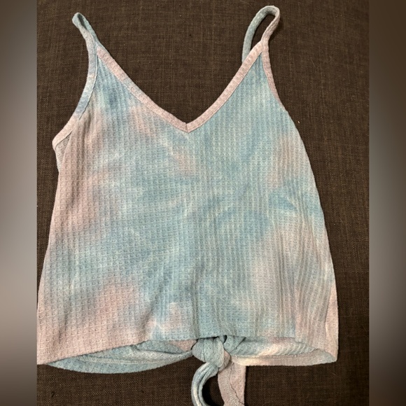 Adorable tank top XS - Picture 2 of 3